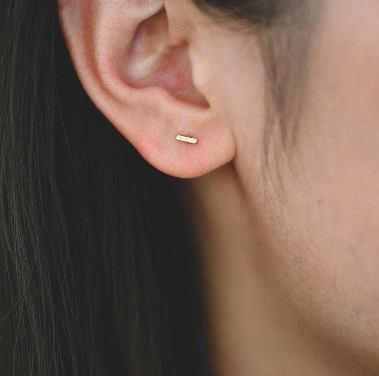 Dainty Bar Studs in Gold