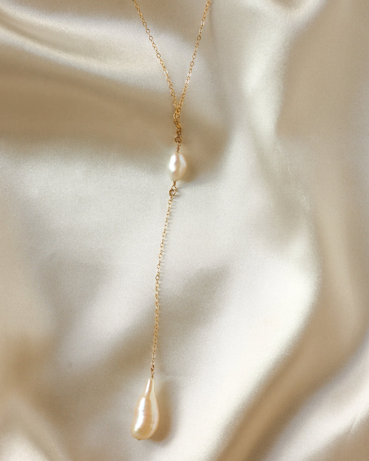 Ethereal Drop Lariat Pearl Necklace